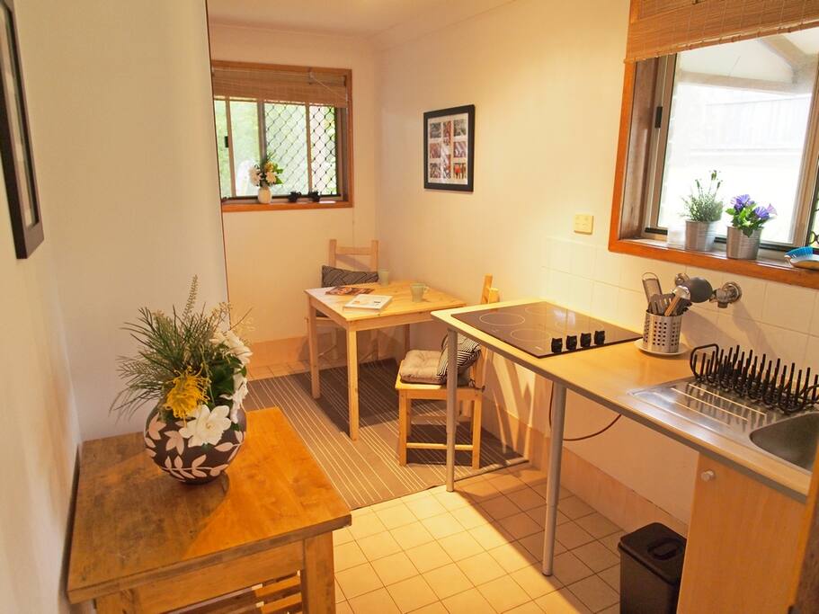 fully equipped seperate kitchen