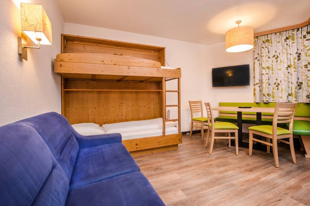 Wohnschlafraum/living+ sleeping room