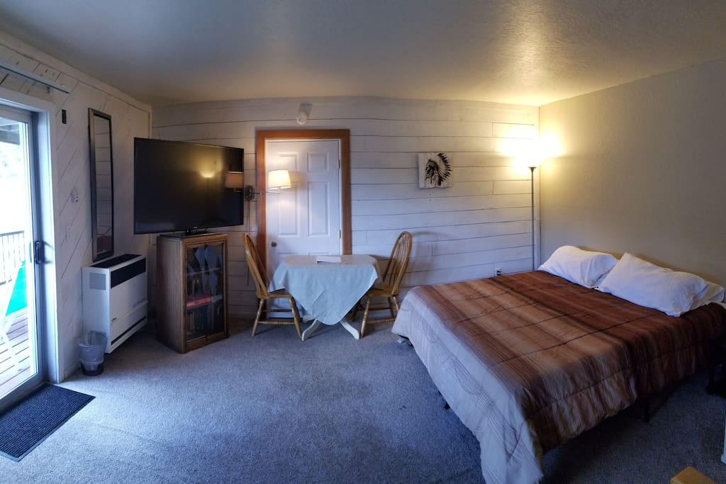 Master bed room