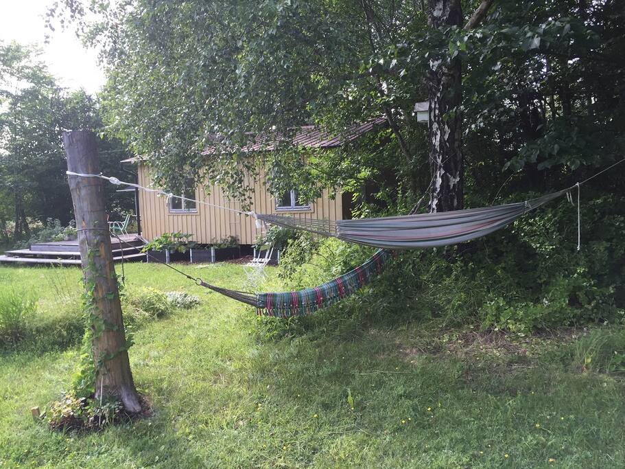 Hängmattor på stor tomt