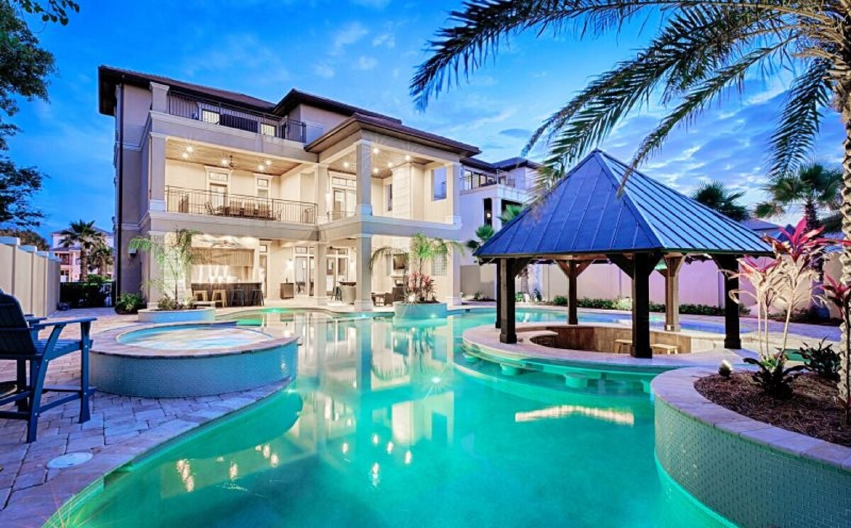gulf coast vacation home rentals with private pool