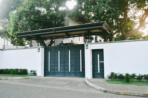 The White House Ticuantepe