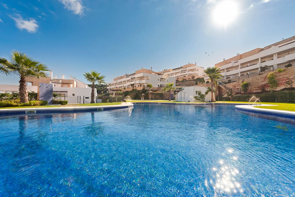 Shared pools, Terrazas de Alcaidesa