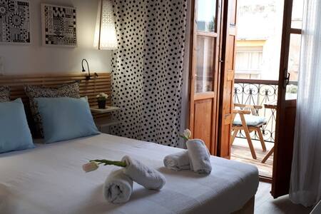 Myrto's cosy room in the Old City