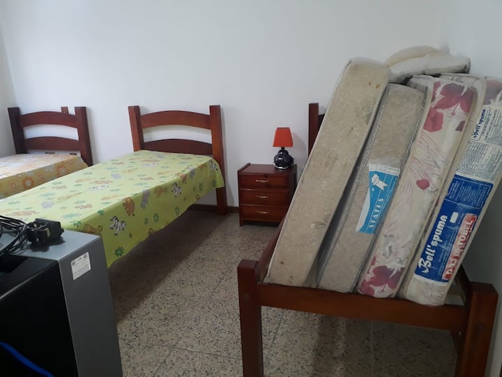 საძინებელი 4