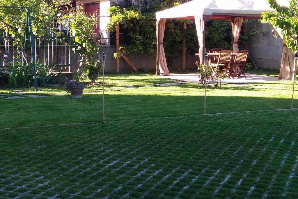 Il nostro giardino con gazebo