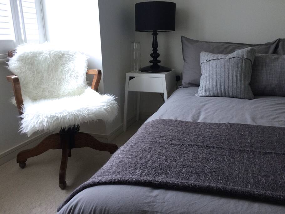 Stylish, modern, private double bedroom