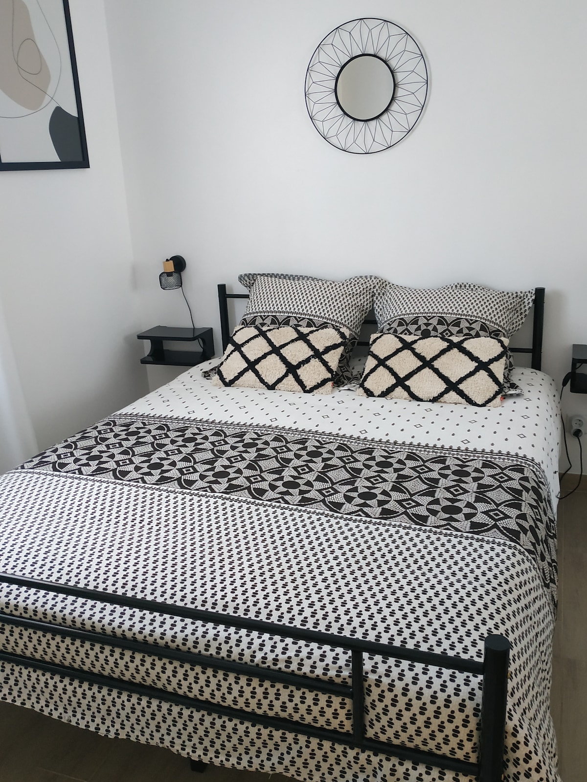 חדר שינה 2 
 מצעים חדשים 140×190