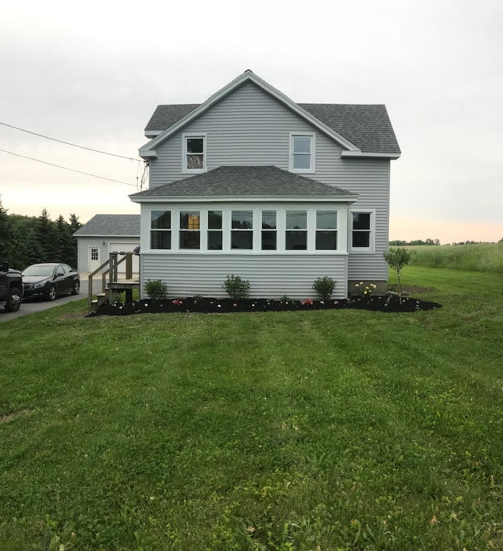 Skaneateles County Farmhouse with Hot Tub Houses for Rent in