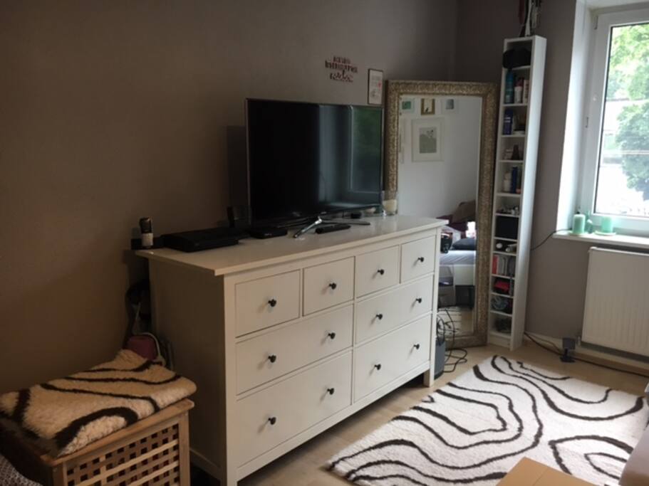 Schlafzimmer 1