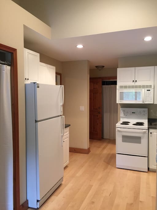 Full kitchen, full laundry and full bathroom in the back