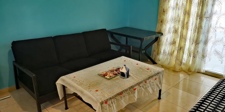 تيبل الشاي بالإضافة إلى سرير أريكة 1 شخص