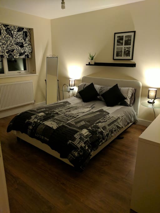 Private Black & White Double Bedroom