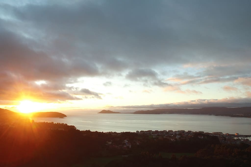 vista de la ria muros y noia