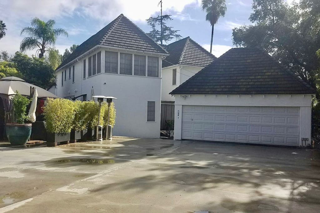 BackYard with Gazebo, BBQ Grill and Seating Area