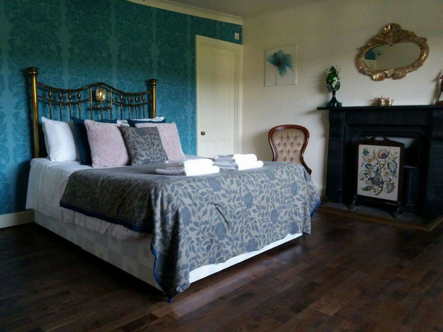 Kingsize Suite