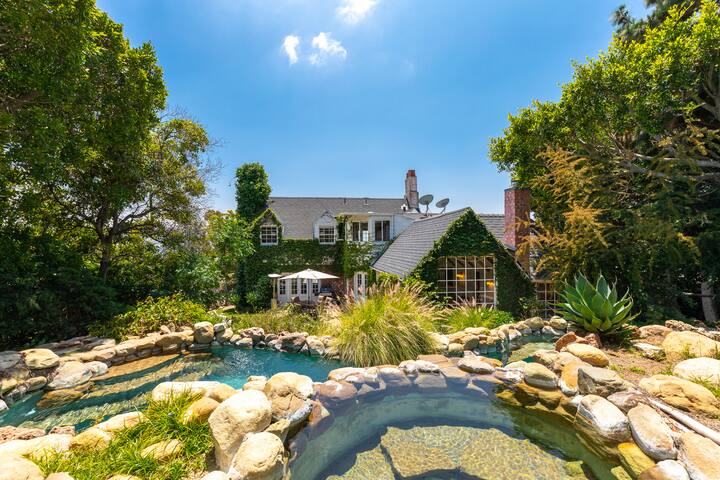 The Iconic Orson Welles Lagoon by Villaway gallery image 3