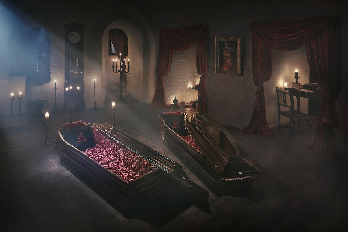 Le Ch¢teau de Dracula en Transylvanie Ch¢teaux louer Bran Spend the night in Dracula s vault The count has generously allowed you to sleep in