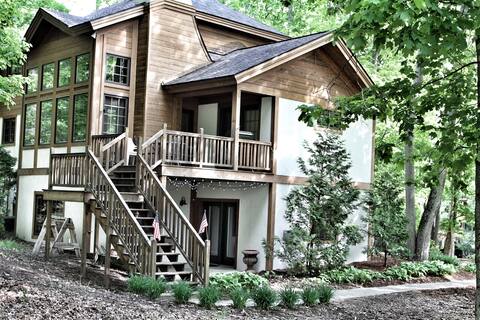 Luxury Rental on Boyne Mountain, 5 bedrooms/4 bath