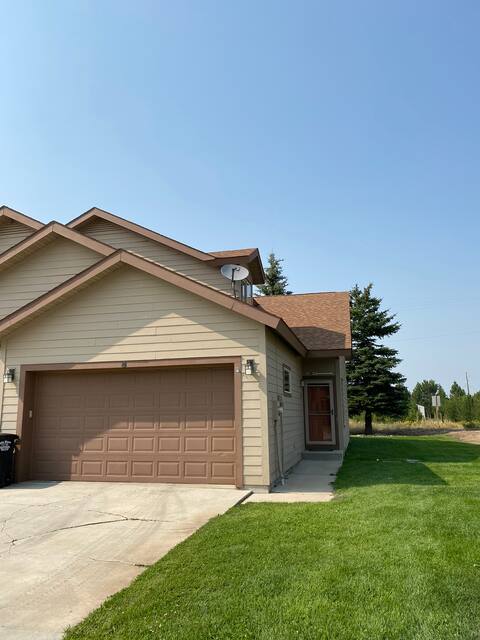 Wonderful townhouse minutes from Tamarack Resort