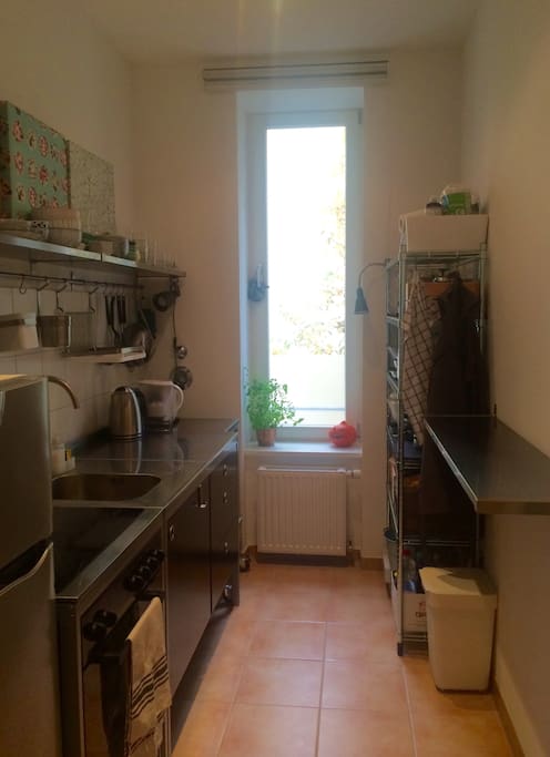 Full kitchen