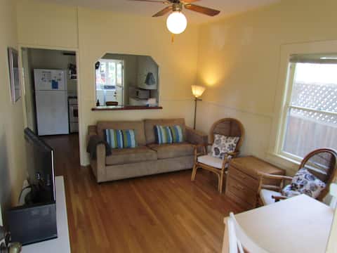 Top Airbnb: Downtown Private Home with Backyard in Mountain View