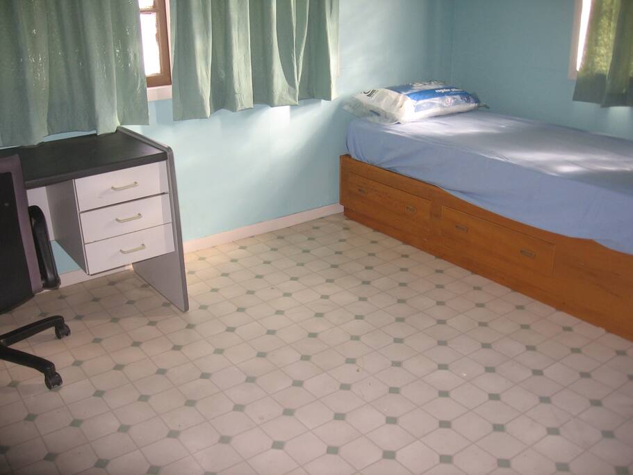 King size bed