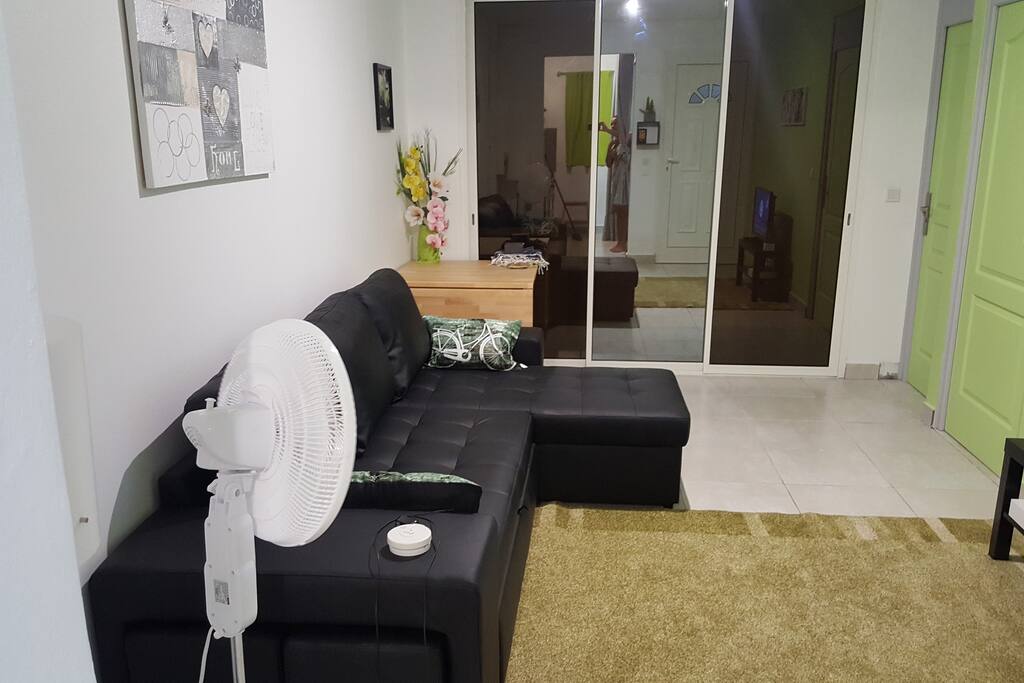 SALON
