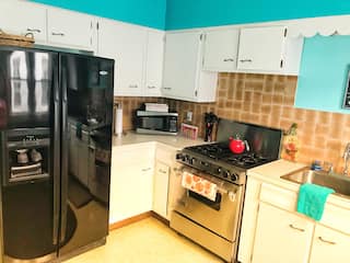 North Buffalo 6 Bed Double with Two Kitchens, photo 9 of 31