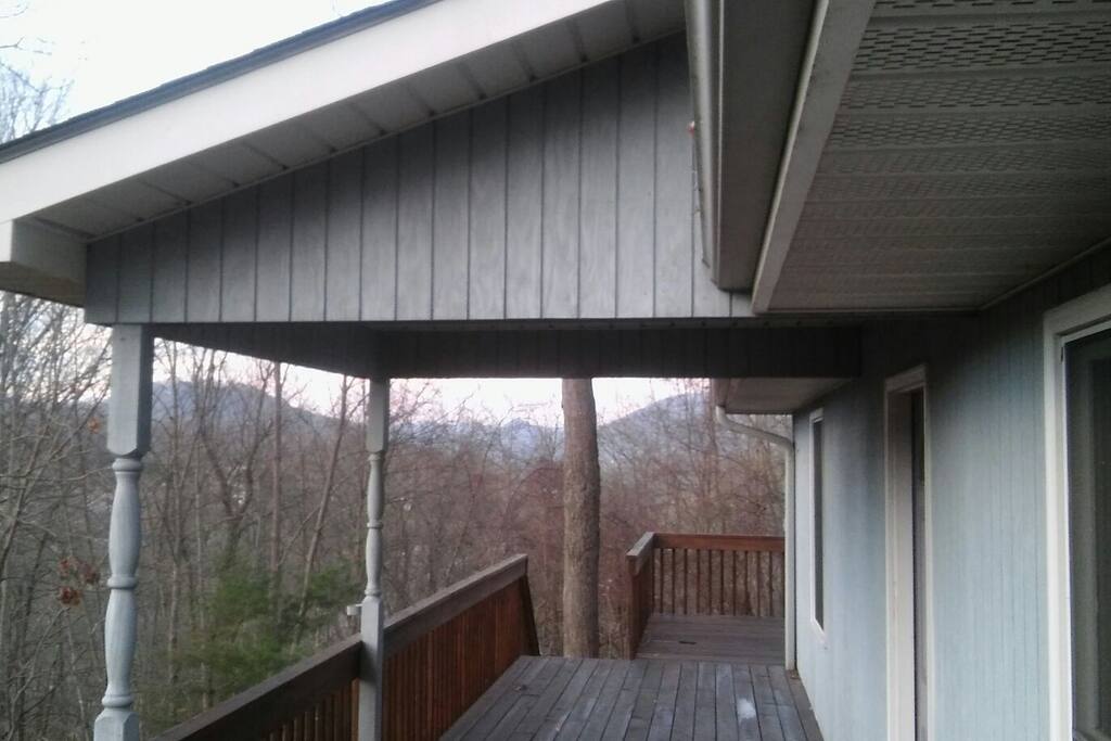 Community Side Deck