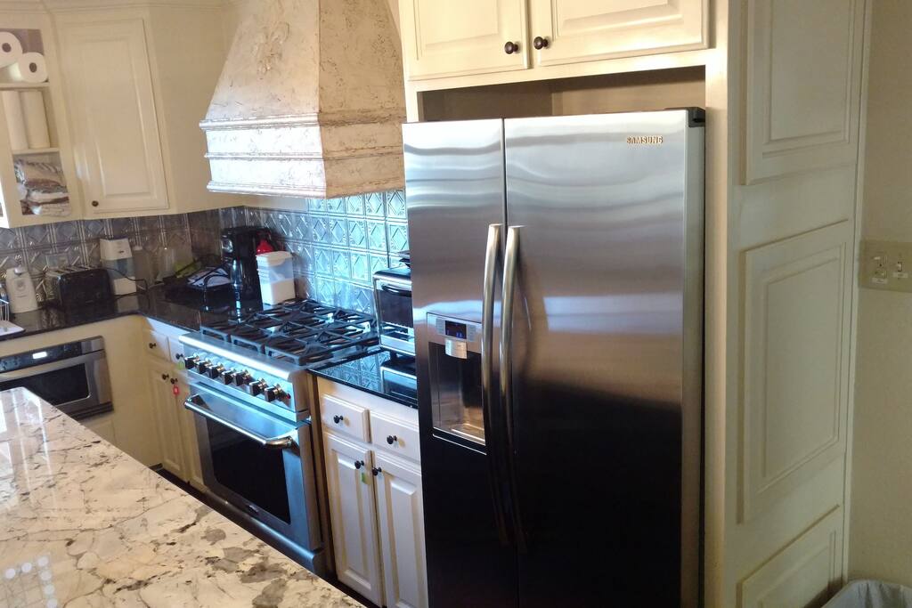Kitchen gas range 6 Burner