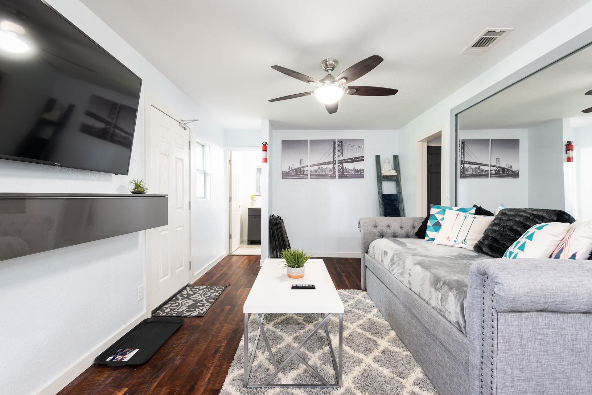 THE WALNUT COMFORT DUPLEX