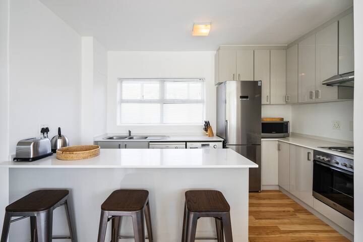 Slick Kloof Street Apt Mountain City View gallery image 3