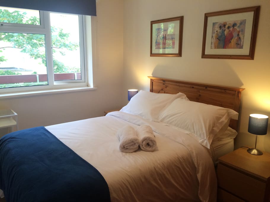 Bedroom with double bed