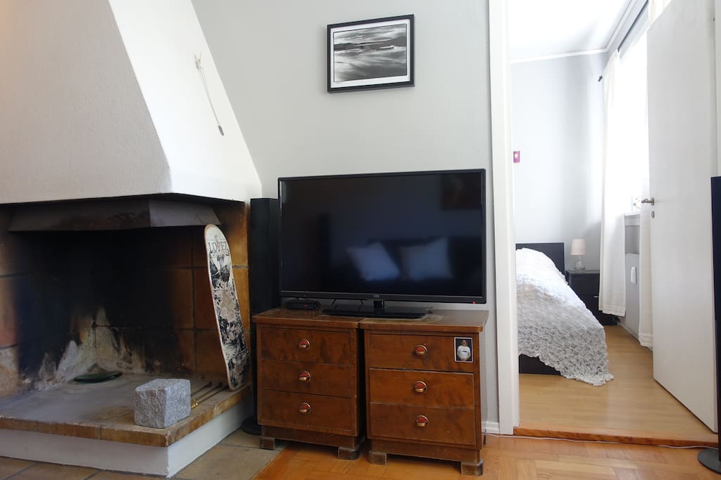 Fireplace and tv - entrance to main bedroom