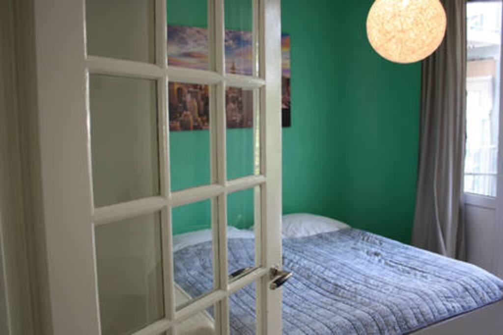 queensize bed