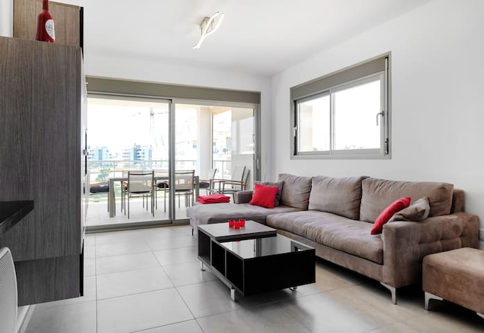Orange Holiday Housing managed Airbnb listing 1