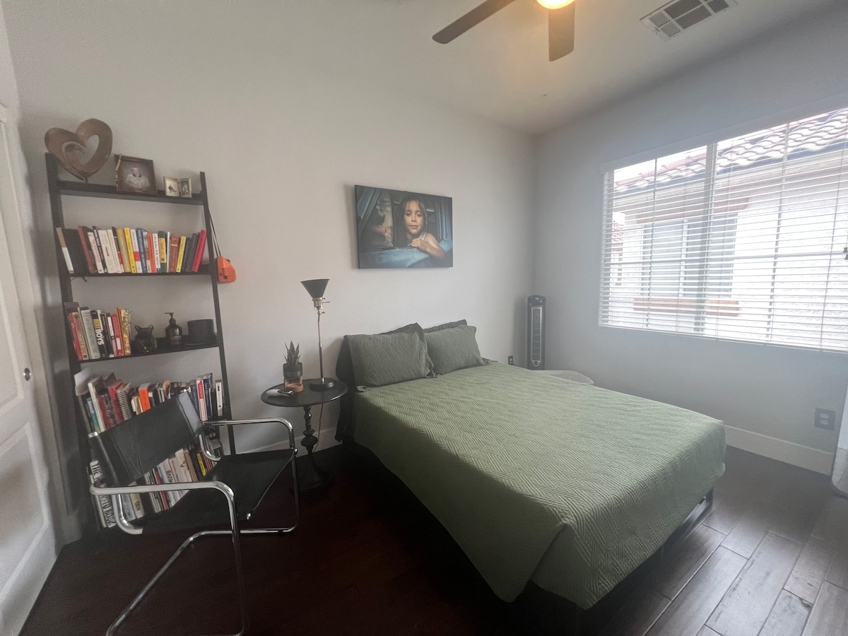 هذه هي غرفة النوم الاختيارية الثالثة. 