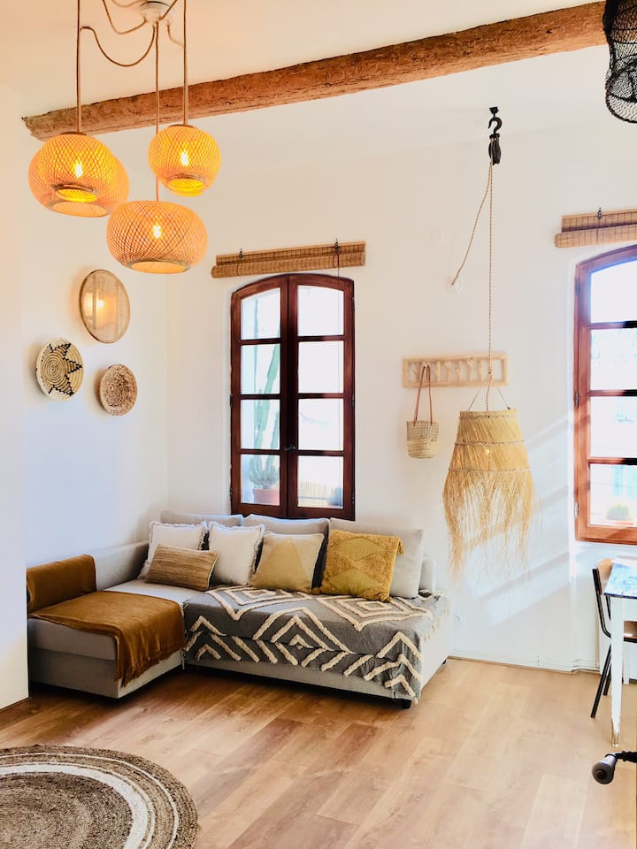 Le Loft Cabane: Balcon+parking à 100 M De La Mer. - Cassis