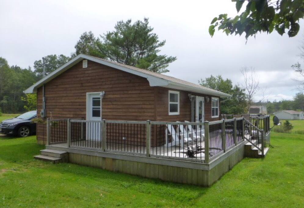 The Lakeside cottage
