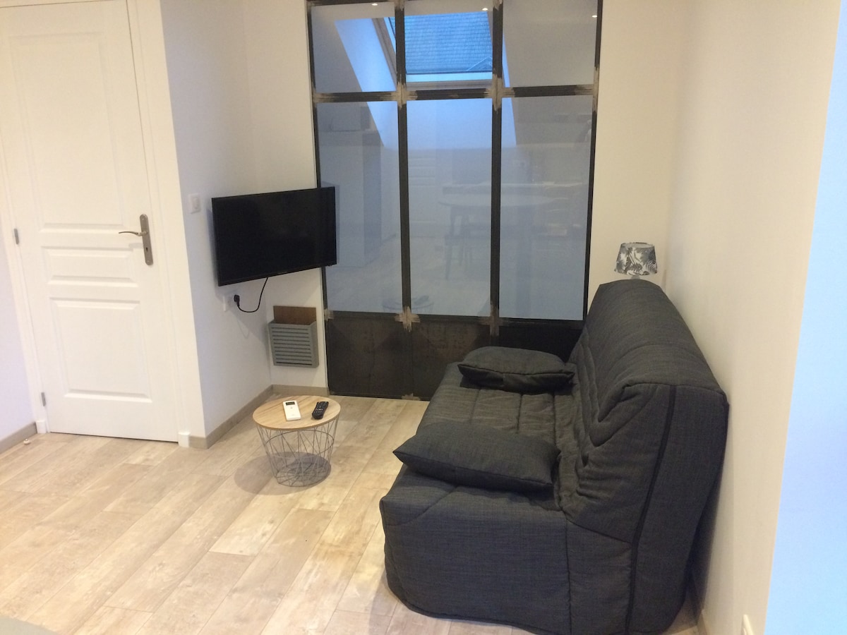 Annonce Airbnb populaire: Apartment facing the Moulin Liron and greenway. à Paray Le Monial