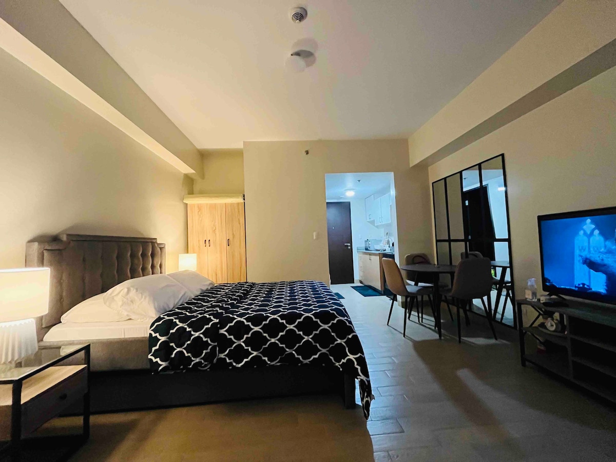 Condo in Quezon City, near Coliseum Apartments for Rent in