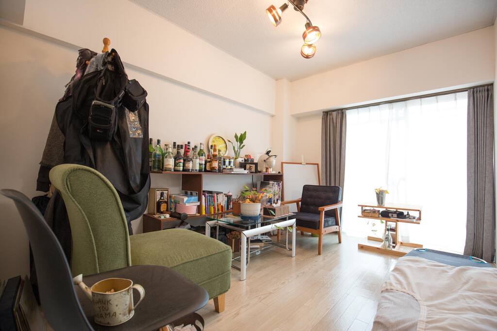 ゲストルーム。普段はカフェルームとして使用しています。