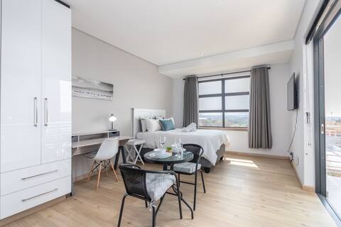 Stunning Studio in Brooklyn/Hatfield area