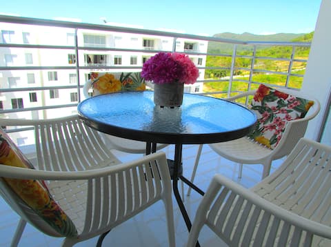 Ven! Cute Apt, 3 Pools, Wifi