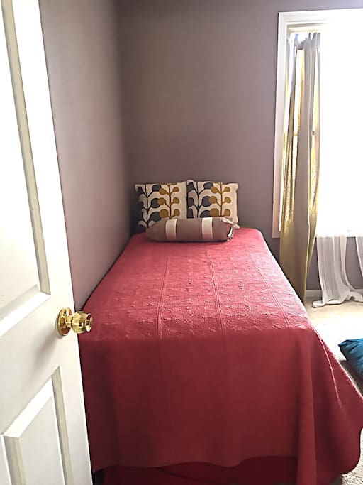 Twin bed