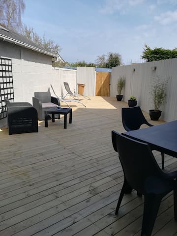 Duplex lumineux à 15 mn à pieds de la plage