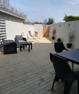Duplex lumineux à 15 mn à pieds de la plage