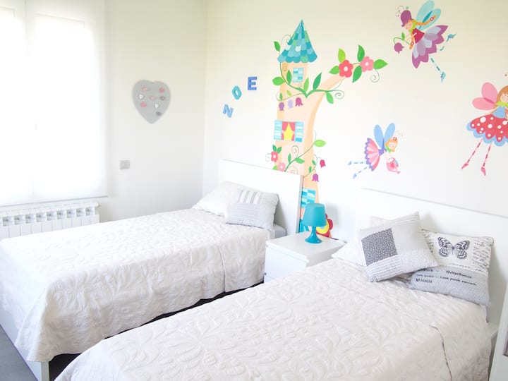 Zoe's room Zoe's bedroom.