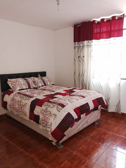 Cómoda habitación matrimonial